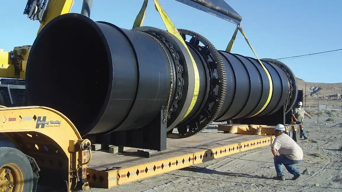 men-loading-frac-sand-dryer